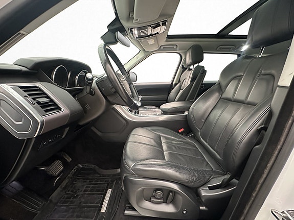 Land Rover Range Rover Sport 11 of 30