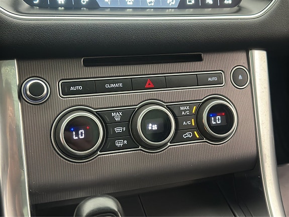 Land Rover Range Rover Sport 25 of 30