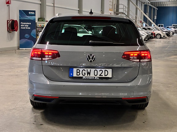 Volkswagen Passat 5 of 5