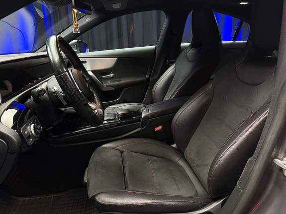 Mercedes-Benz CLA200 12 of 30