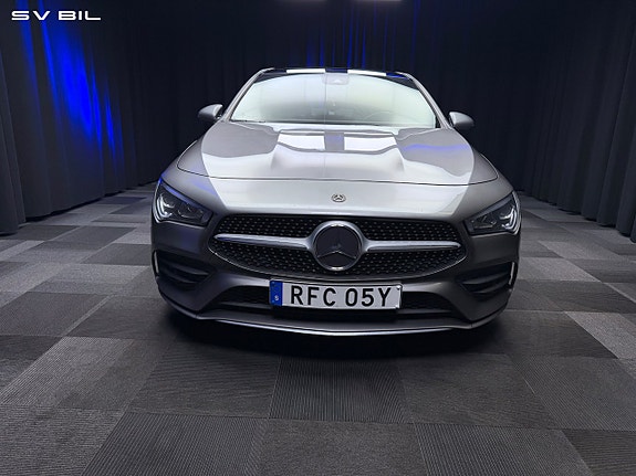 Mercedes-Benz CLA200 2 of 5