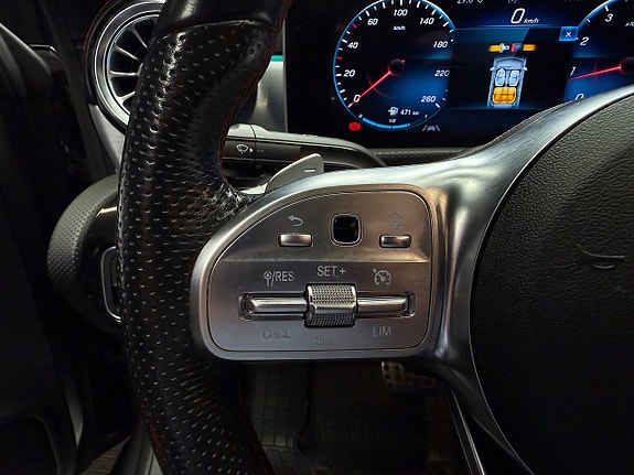 Mercedes-Benz CLA200 18 of 30