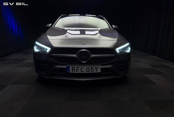 Mercedes-Benz CLA200 4 of 5