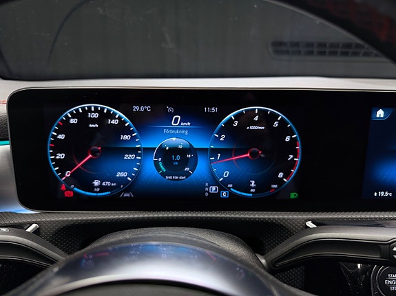 Mercedes-Benz CLA200 19 of 30
