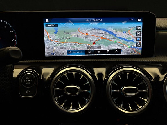 Mercedes-Benz CLA200 27 of 30