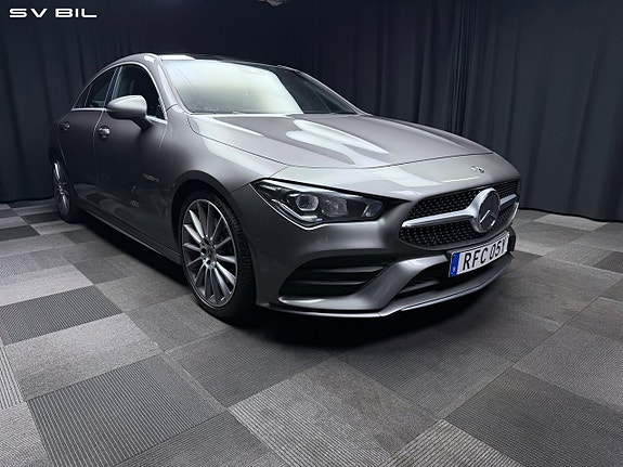 Mercedes-Benz CLA200 3 of 5