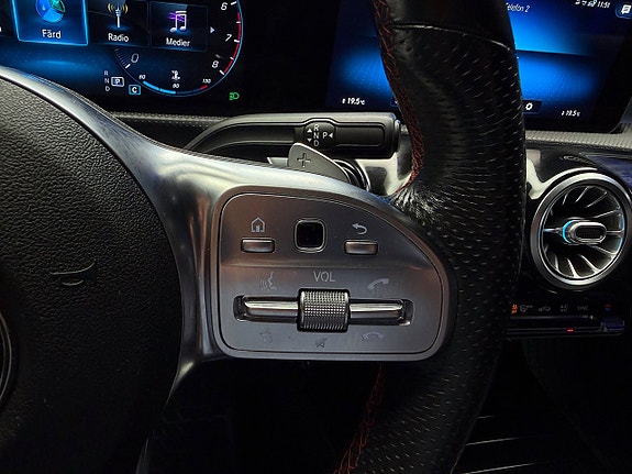 Mercedes-Benz CLA200 21 of 30