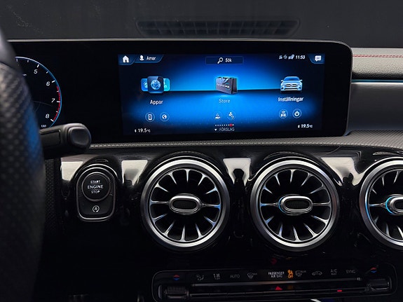 Mercedes-Benz CLA200 30 of 30