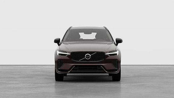 Volvo XC60 2 of 27