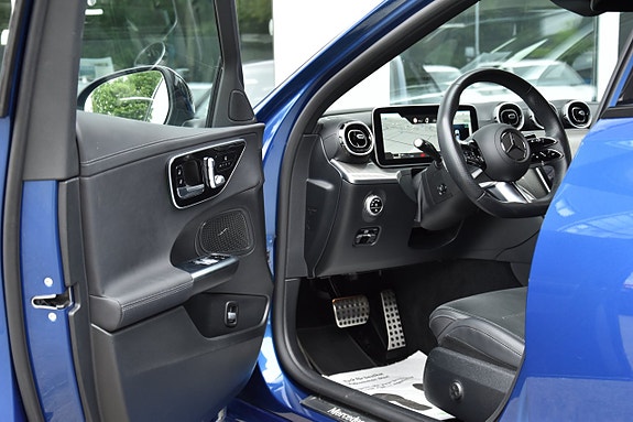 Mercedes-Benz C300 de 11 of 30