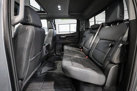 GMC Sierra 7 of 16