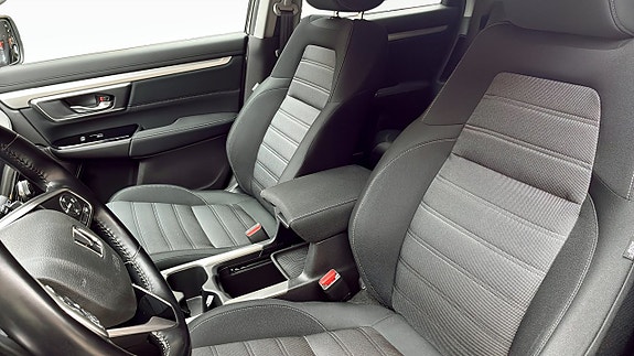 Honda CR-V 8 of 12