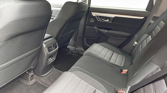 Honda CR-V 11 of 12