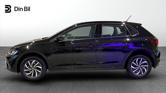 Volkswagen Polo 2 of 12