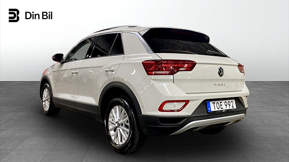 Volkswagen T-Roc 3 of 12