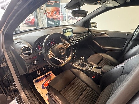 Mercedes-Benz B180 d 13 of 18