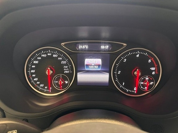 Mercedes-Benz B180 d 12 of 18
