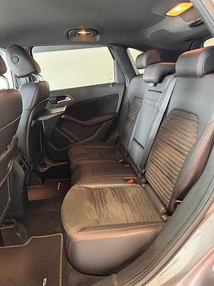 Mercedes-Benz B180 d 17 of 18