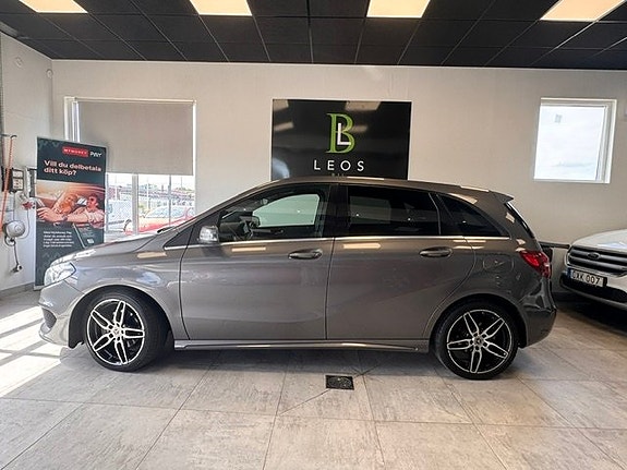 Mercedes-Benz B180 d 2 of 5