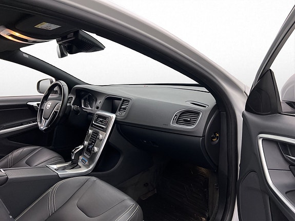 Volvo V60 27 of 30