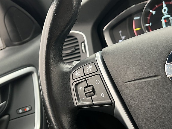 Volvo V60 15 of 30