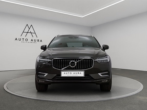 Volvo XC60 2 of 26