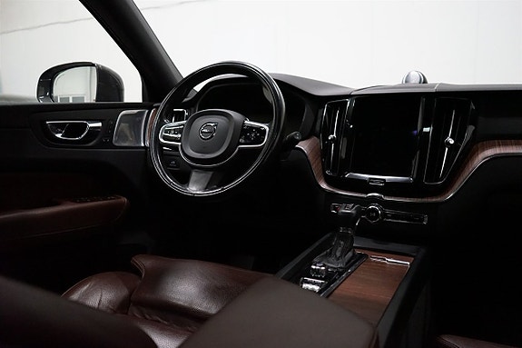 Volvo XC60 23 of 26