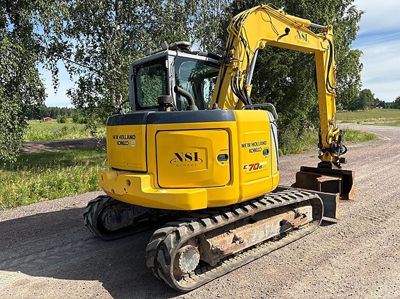 Bandgrävare New Holland E70BSR-2 5 of 5