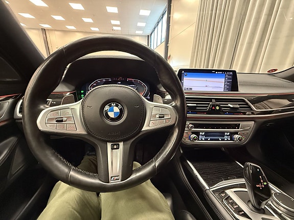 BMW 740d 17 of 29