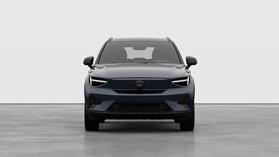 Volvo EX40 2 of 5
