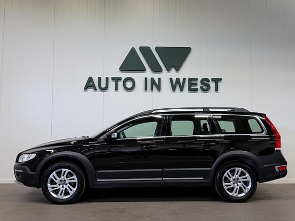 Volvo XC70 3 of 5