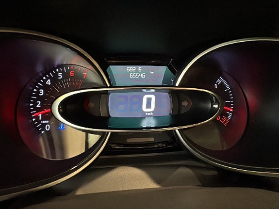 Renault Clio 10 of 18