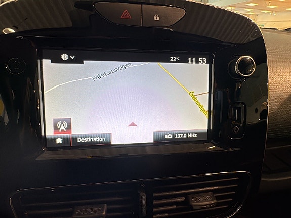 Renault Clio 11 of 18