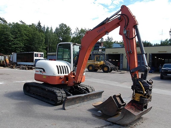 Terex HR 32 2 of 5