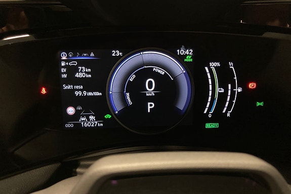 Lexus NX450h+ 13 of 23