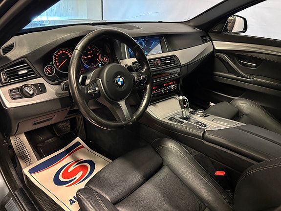 BMW 520d 4 of 5