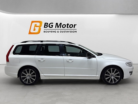 Volvo V70 23 of 30