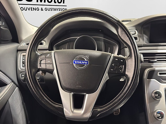 Volvo V70 13 of 30