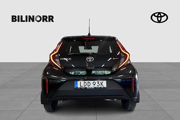 Toyota Aygo X 7 of 11