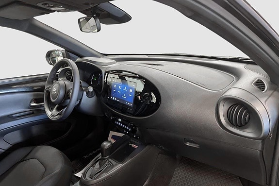 Toyota Aygo X 9 of 11