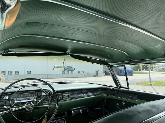 Cadillac Deville 19 of 30