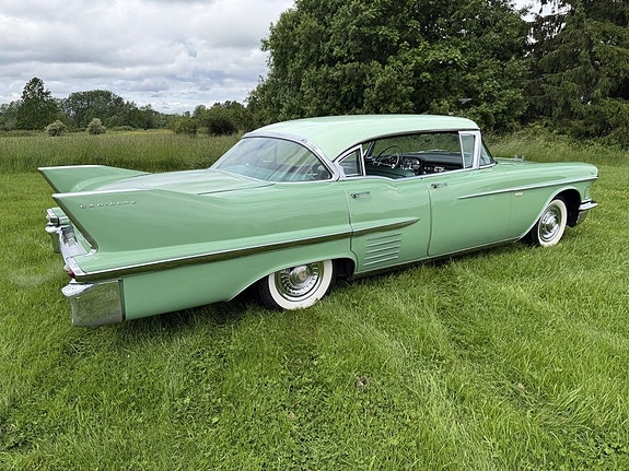 Cadillac Deville 8 of 30