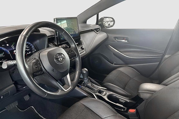 Toyota Corolla 8 of 15