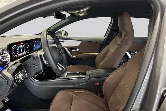 Mercedes-Benz A250 e 8 of 14