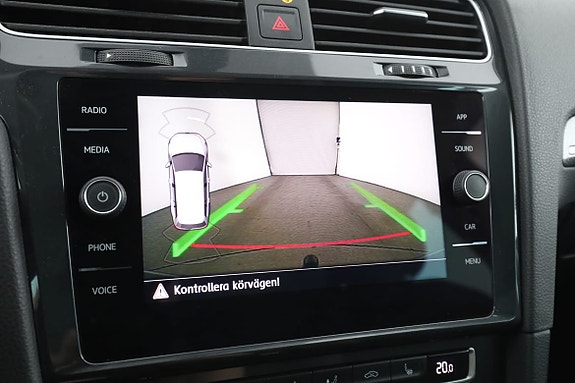 Volkswagen Golf Alltrack 23 of 30