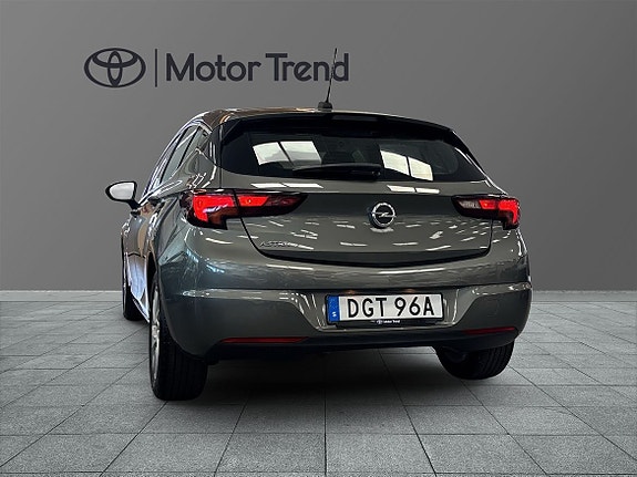 Opel Astra 4 of 5