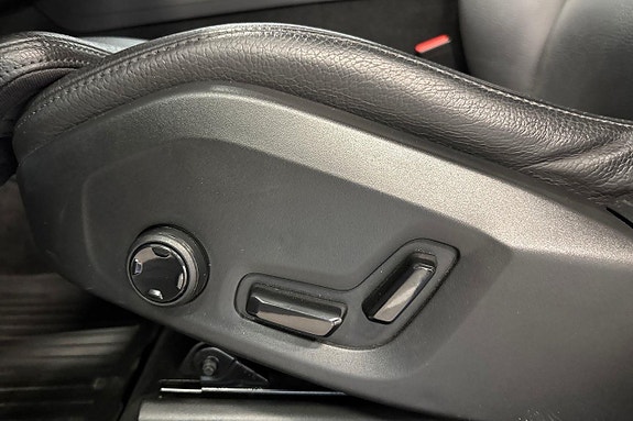 Volvo XC60 19 of 30