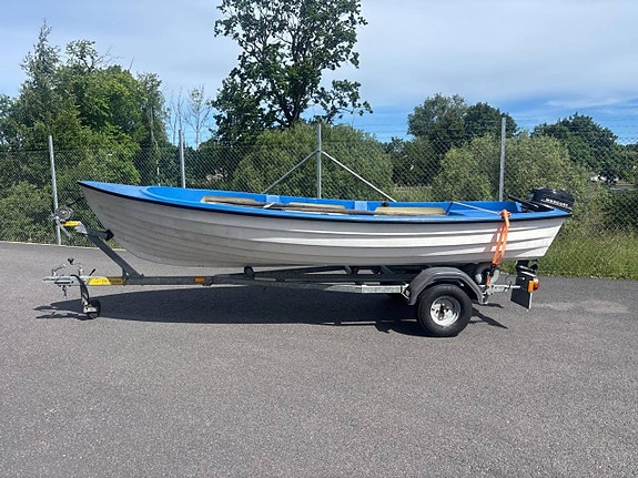 Motorbåt 4.65m med Mercury 4hk och båtkärra 2 of 4