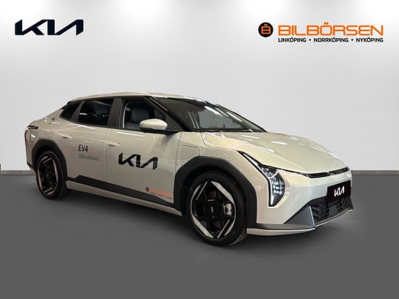 Kia EV4 2 of 14