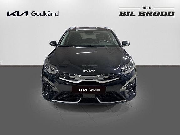 Kia Ceed 2 of 15